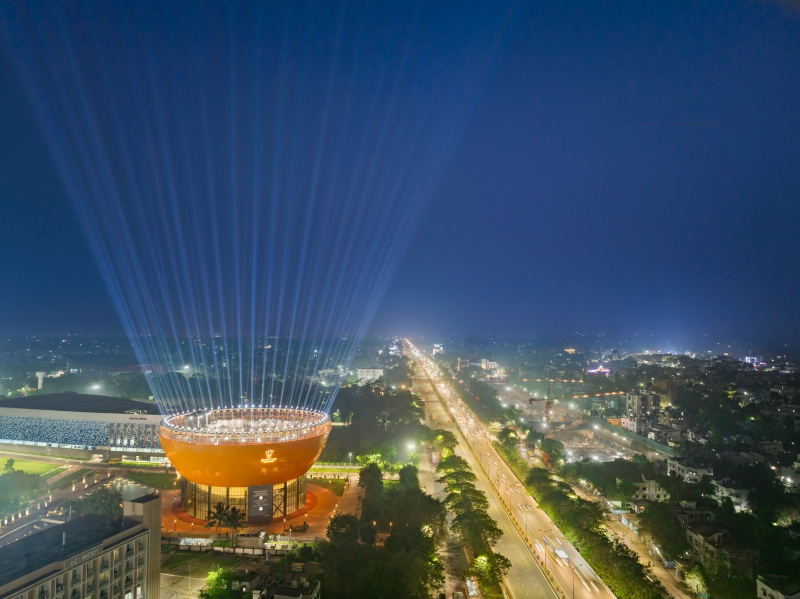 Новый Центр для игры в бадминтон в форме волана, Индия