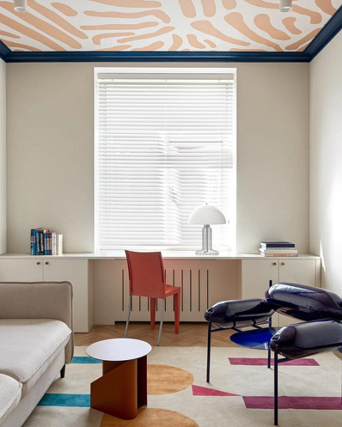 Потолок-2026: советы по выбору отделки и 8 ярких трендов (59 фото)